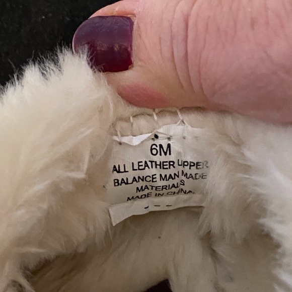 Cozy Indoor- outdoor slippers - Picture 7 of 10